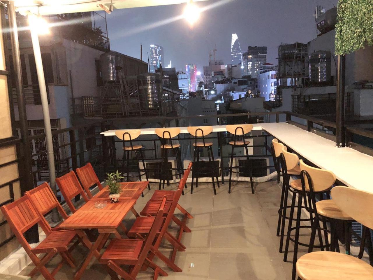 Khách sạn Saigon Cozy *